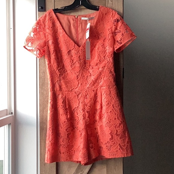 Coral Lace Trina Turk Romper size 4 - Picture 1 of 3
